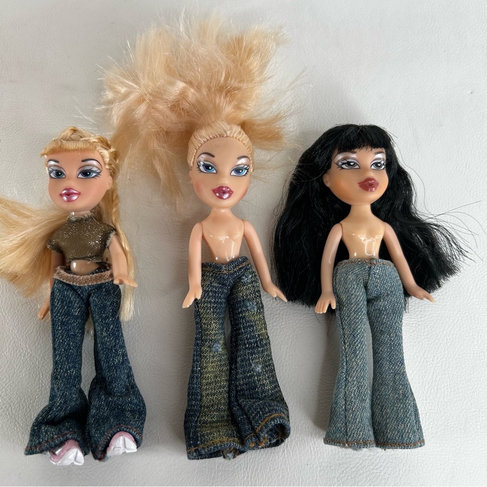 Vintage 2002 Lil' Bratz 4" Mini Dolls CHLOE Doll x 2 & Jade with Some Clothes